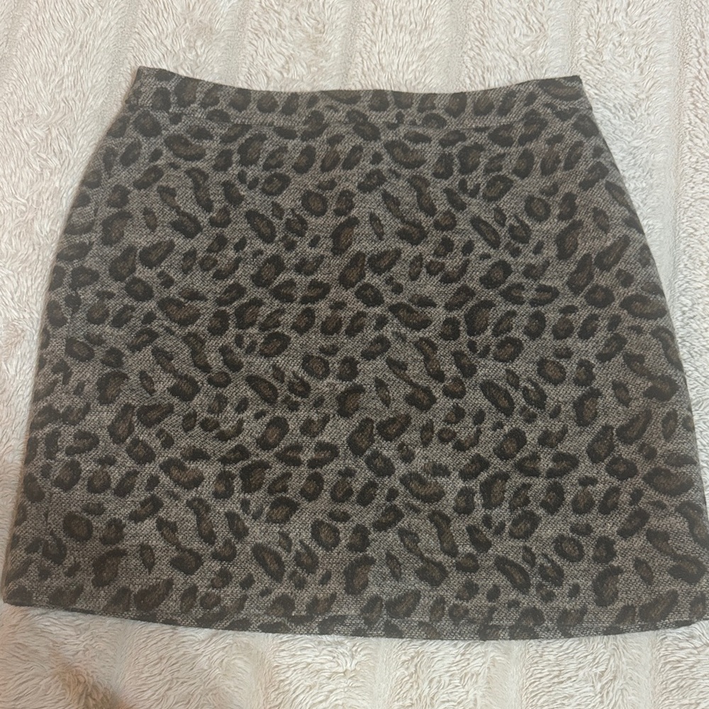 LOFT Black and Brown Animal Print Pencil Skirt - Size 6P - Picture 4 of 12